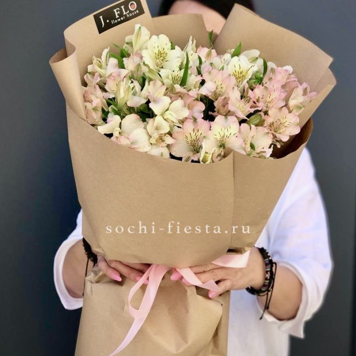 17  альстромерий в крафте в Екатеринбурге