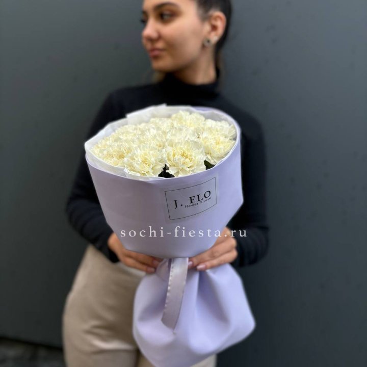 Букет белых диантусов в Екатеринбурге