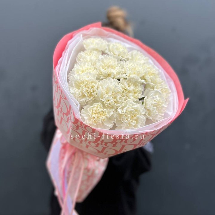 Белые диантусы №2 в Екатеринбурге