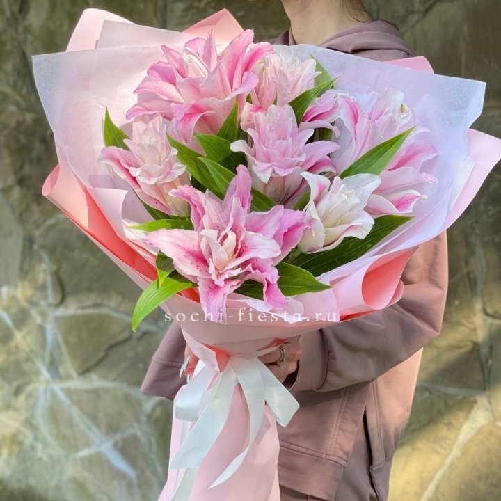 Букет пионовидных лилий №2 в Екатеринбурге