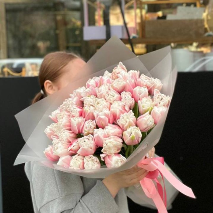 51 нежный тюльпан в Екатеринбурге
