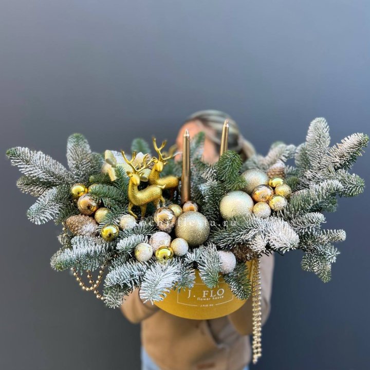 Композиция "Мери крисмас голд" в Екатеринбурге