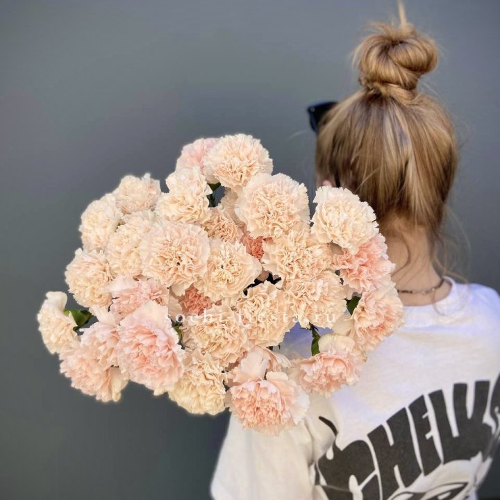 Охапка диантусов  в Екатеринбурге