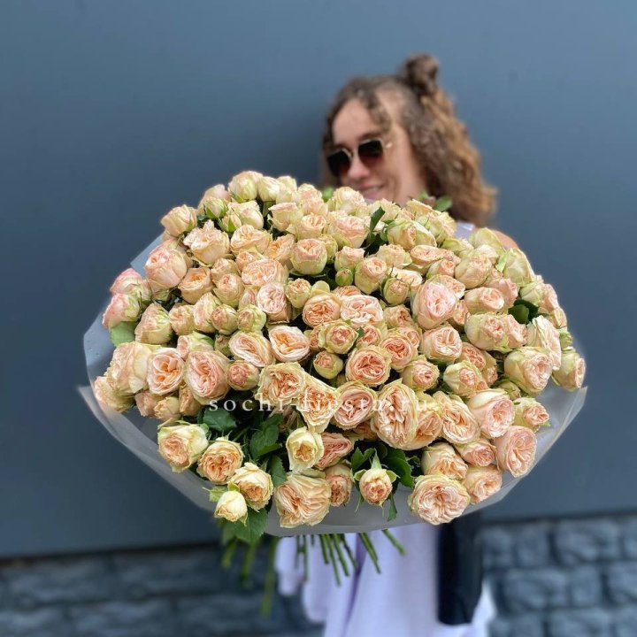 51 пионовидная роза в Екатеринбурге