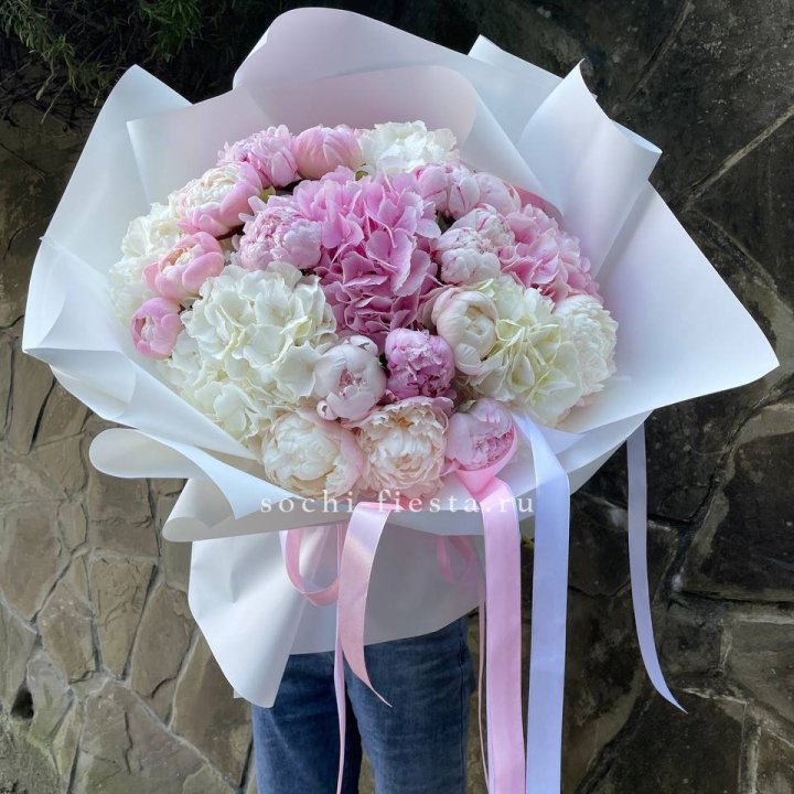 Букет "Пионы и Гортензии" в Екатеринбурге