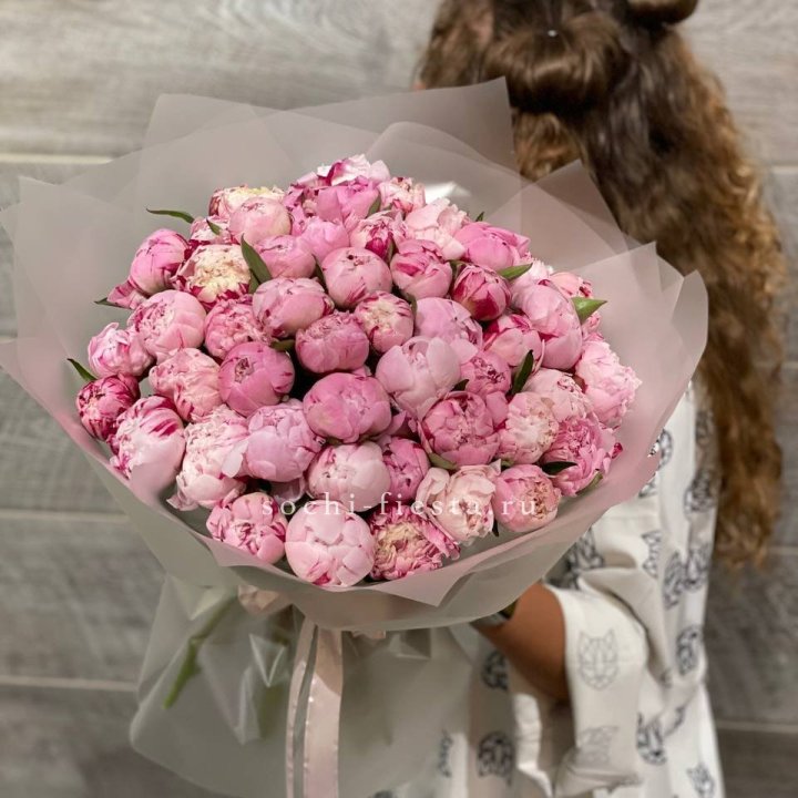 51 розовый пион в Екатеринбурге