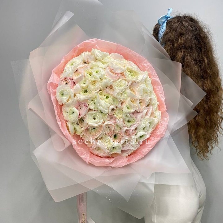 113 ранункулюсов  в Екатеринбурге