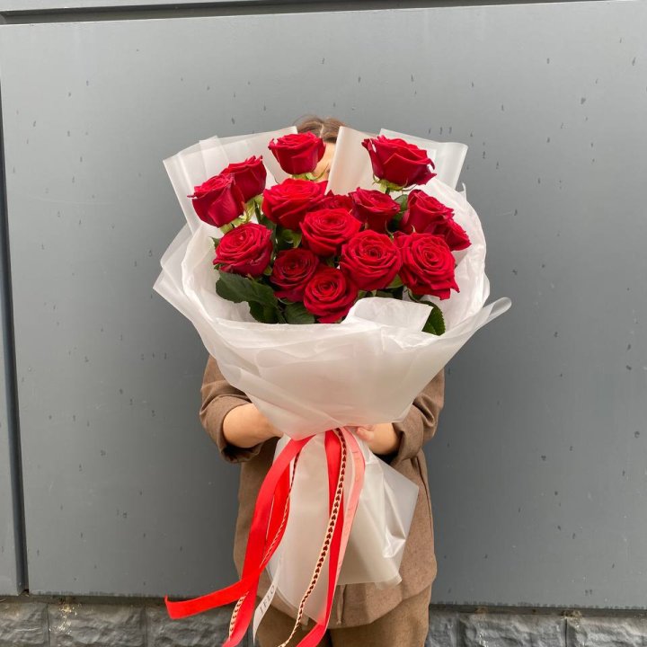15 высоких роз  в Екатеринбурге