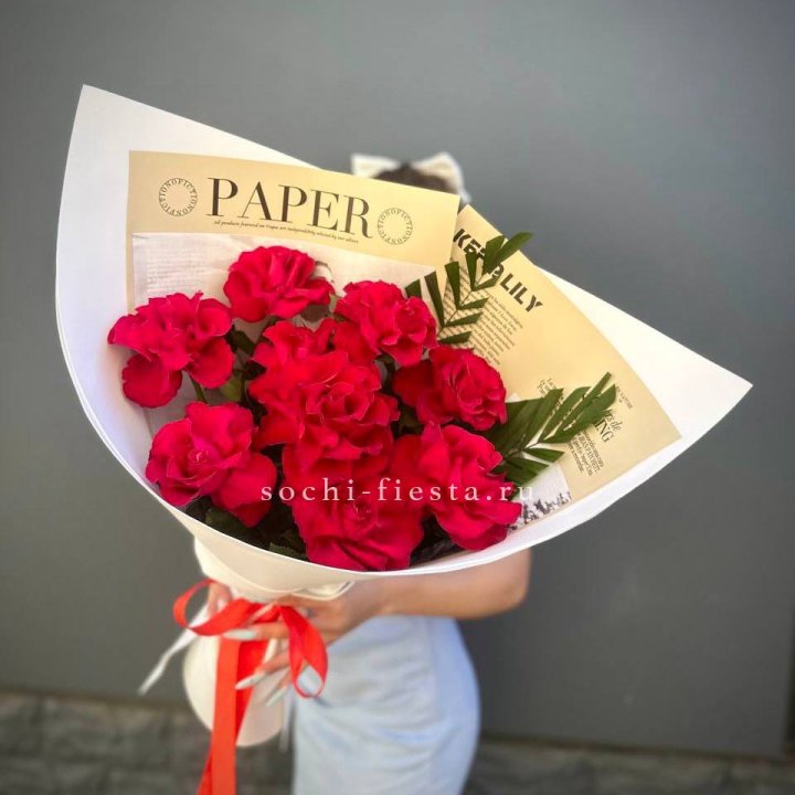 9 Красных французских роз Чико в Екатеринбурге