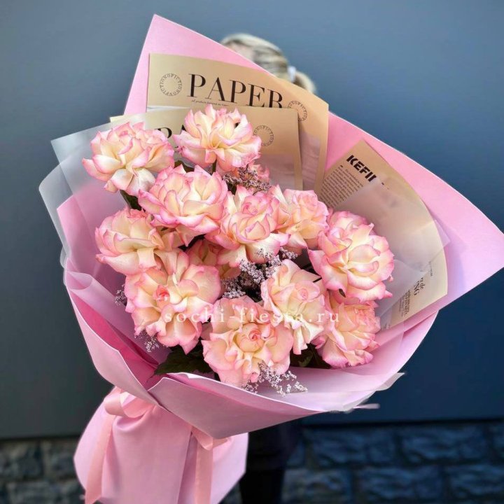 15 французских роз "Джумилия" в Екатеринбурге