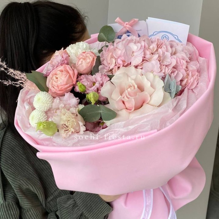 Авторский букет "Пинки" в Екатеринбурге