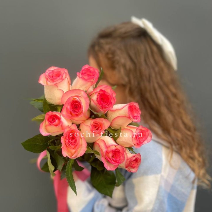 11 роз "Джумилия" в Екатеринбурге