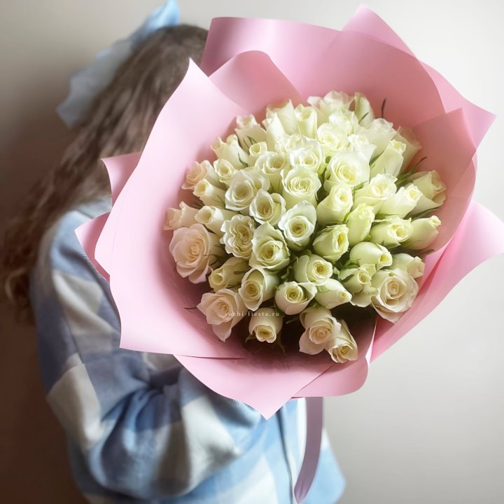 Букет из 51 белой розы (Кения) в Екатеринбурге