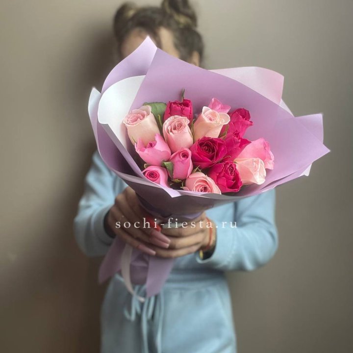 Букет из 15 роз Микс (Кения) в Екатеринбурге