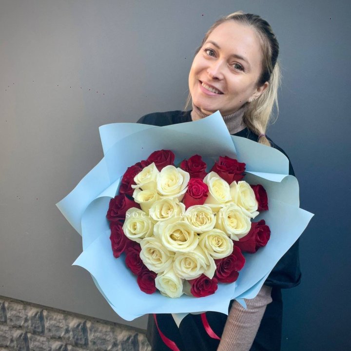 27 роз "Сердце" в Екатеринбурге