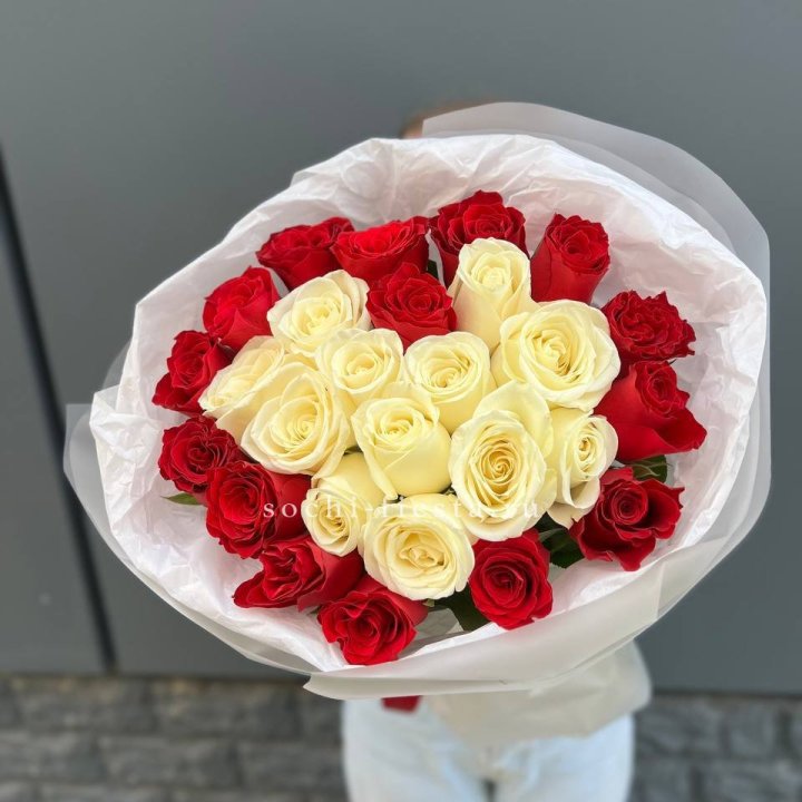 27 роз микс в Екатеринбурге