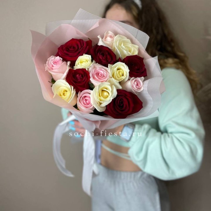 15 роз "Карусель" в Екатеринбурге