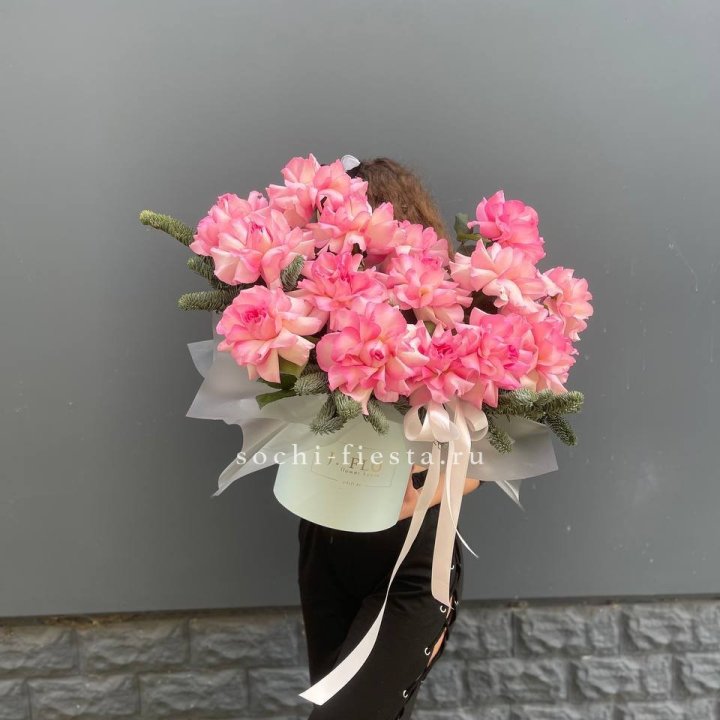 Бокс из 15 французских роз в Екатеринбурге