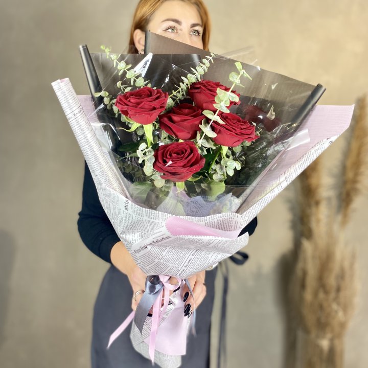 5 красных роз в Екатеринбурге