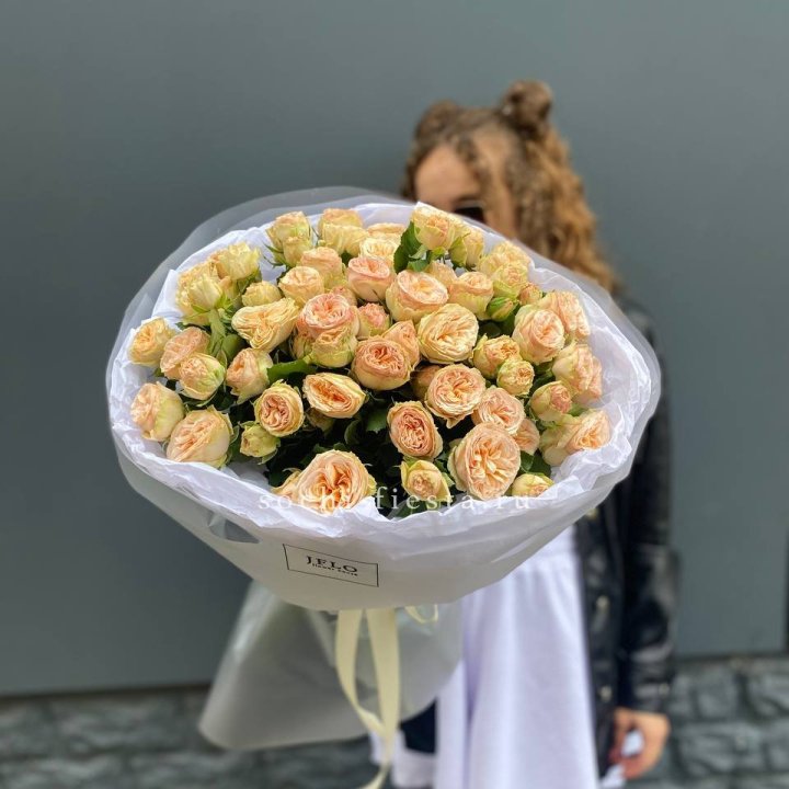 15 пионовидных роз в Екатеринбурге