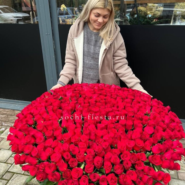 501 красная роза в корзине в Екатеринбурге