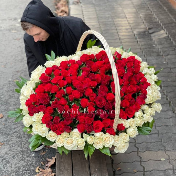 201  роза в корзине   в Екатеринбурге