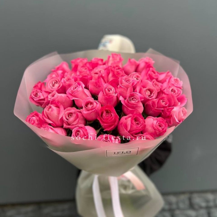 Роза малиновая в Екатеринбурге