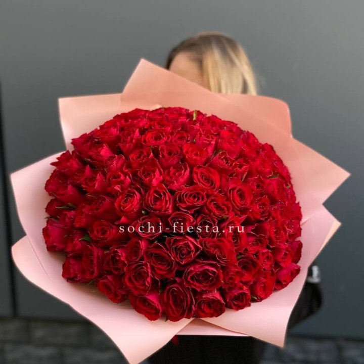 101 роза мадам ред в Екатеринбурге
