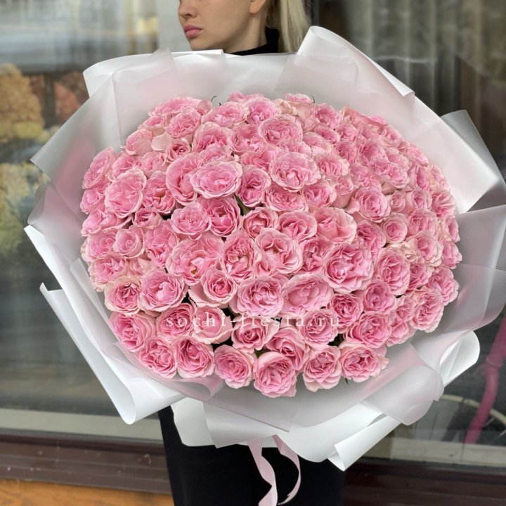 101 нежно-розовая роза в Екатеринбурге