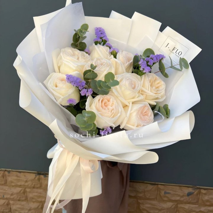 Букет из роз Вайт охара в Екатеринбурге