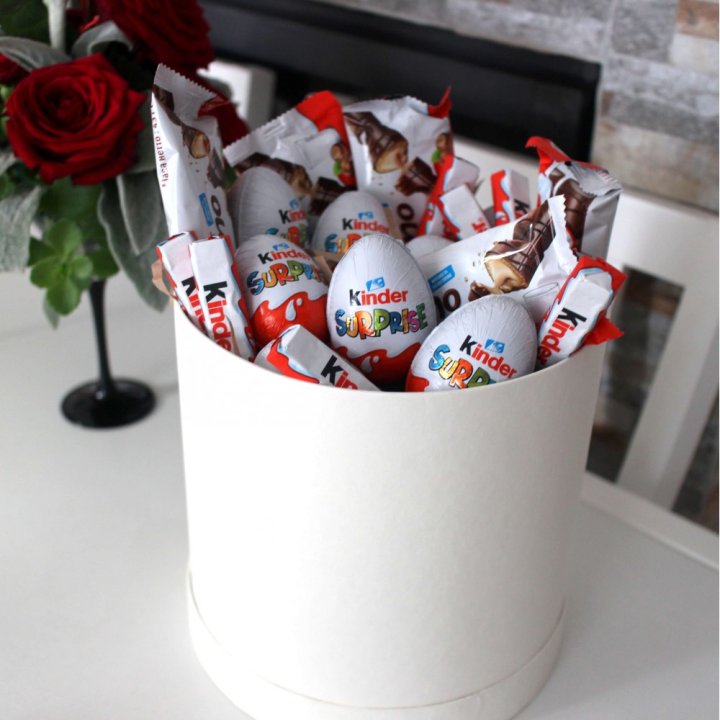 Коробка с киндерами  в Екатеринбурге