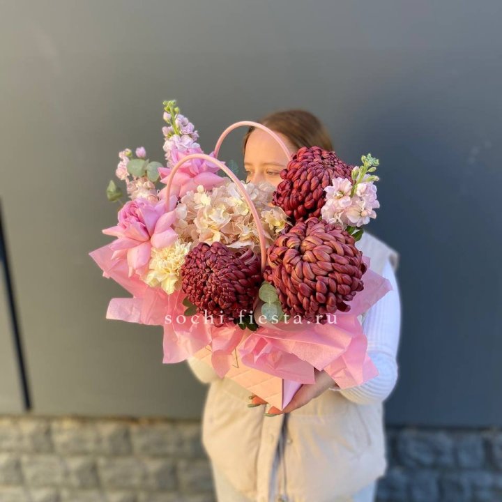 Сумочка нежная с бигуди в Екатеринбурге