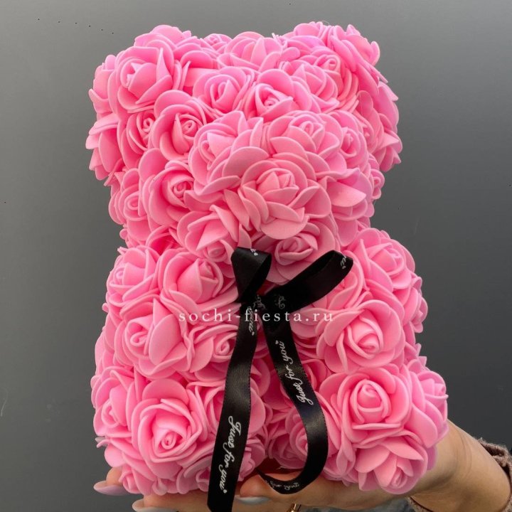 Игрушка медведь из розовых роз в Екатеринбурге