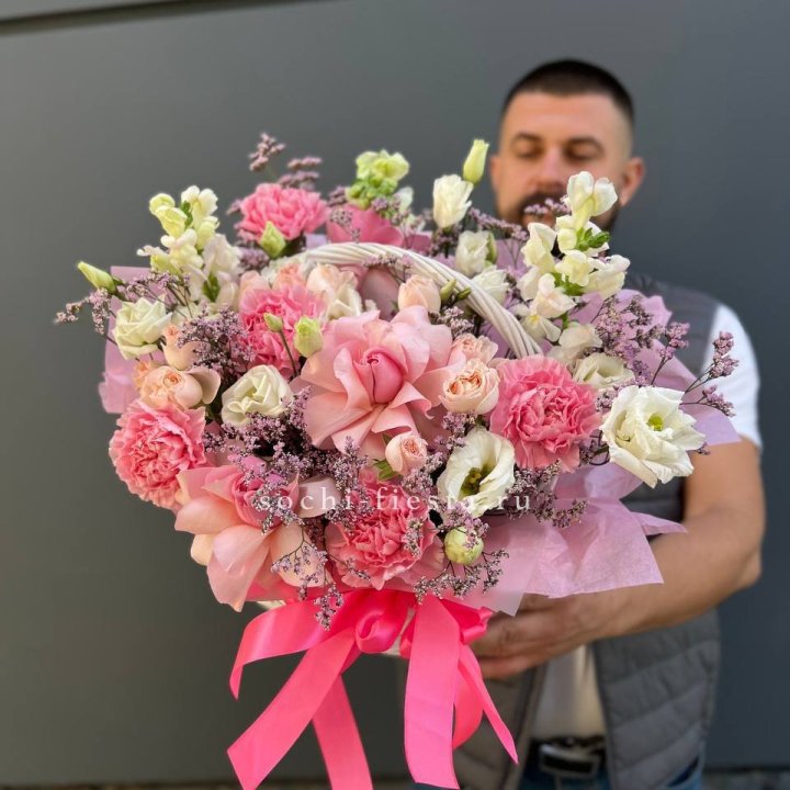 Цветочная корзина №1 в Екатеринбурге