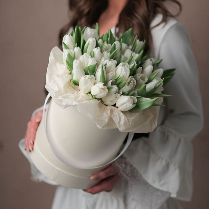 Тюльпаны в цилиндре  в Екатеринбурге