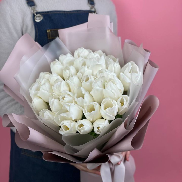 Букет белых тюльпанов "Пур-пур" в Екатеринбурге